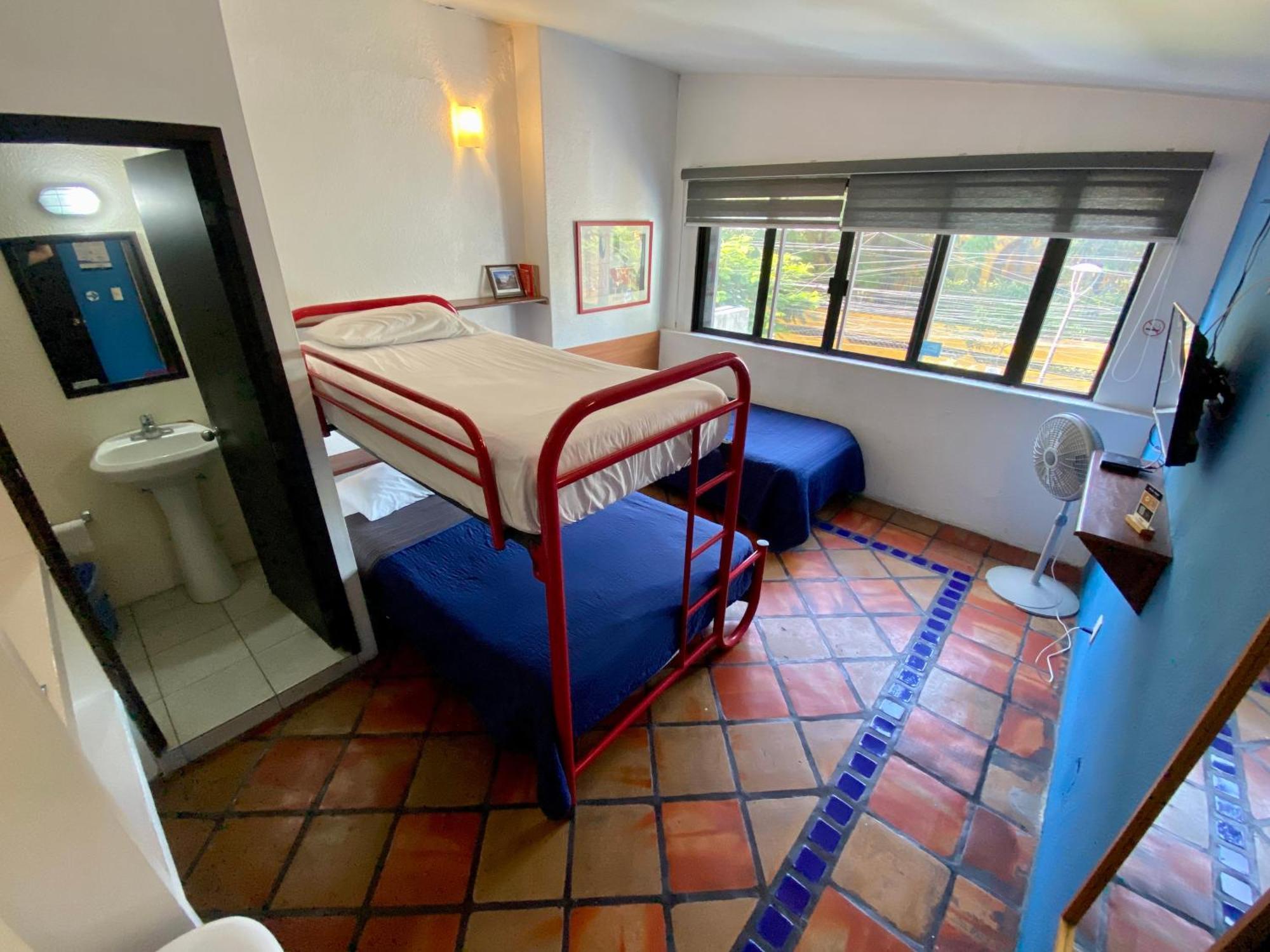 Hostel Hospedarte Chapultepec Гвадалахара Экстерьер фото