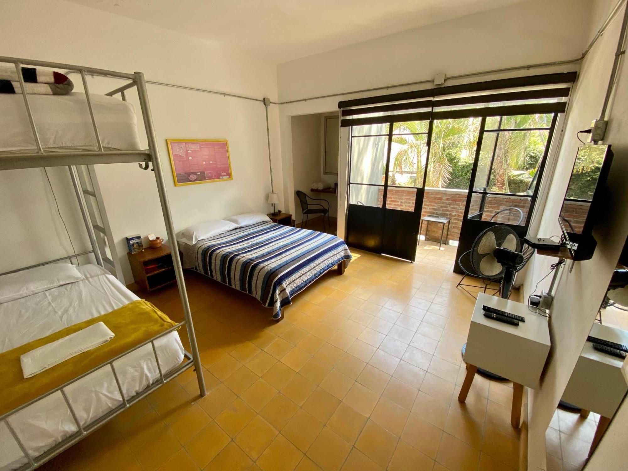 Hostel Hospedarte Chapultepec Гвадалахара Экстерьер фото